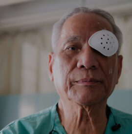 8.Diamond-valley-eye-emergencies-patient-covering-eye-with-protective-patch